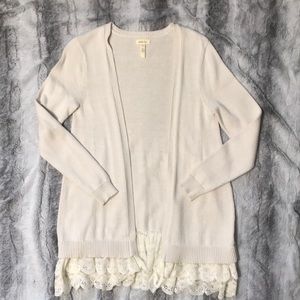 Matilda Jane cream colored cardigan with lace ruffle detail on bottom size small